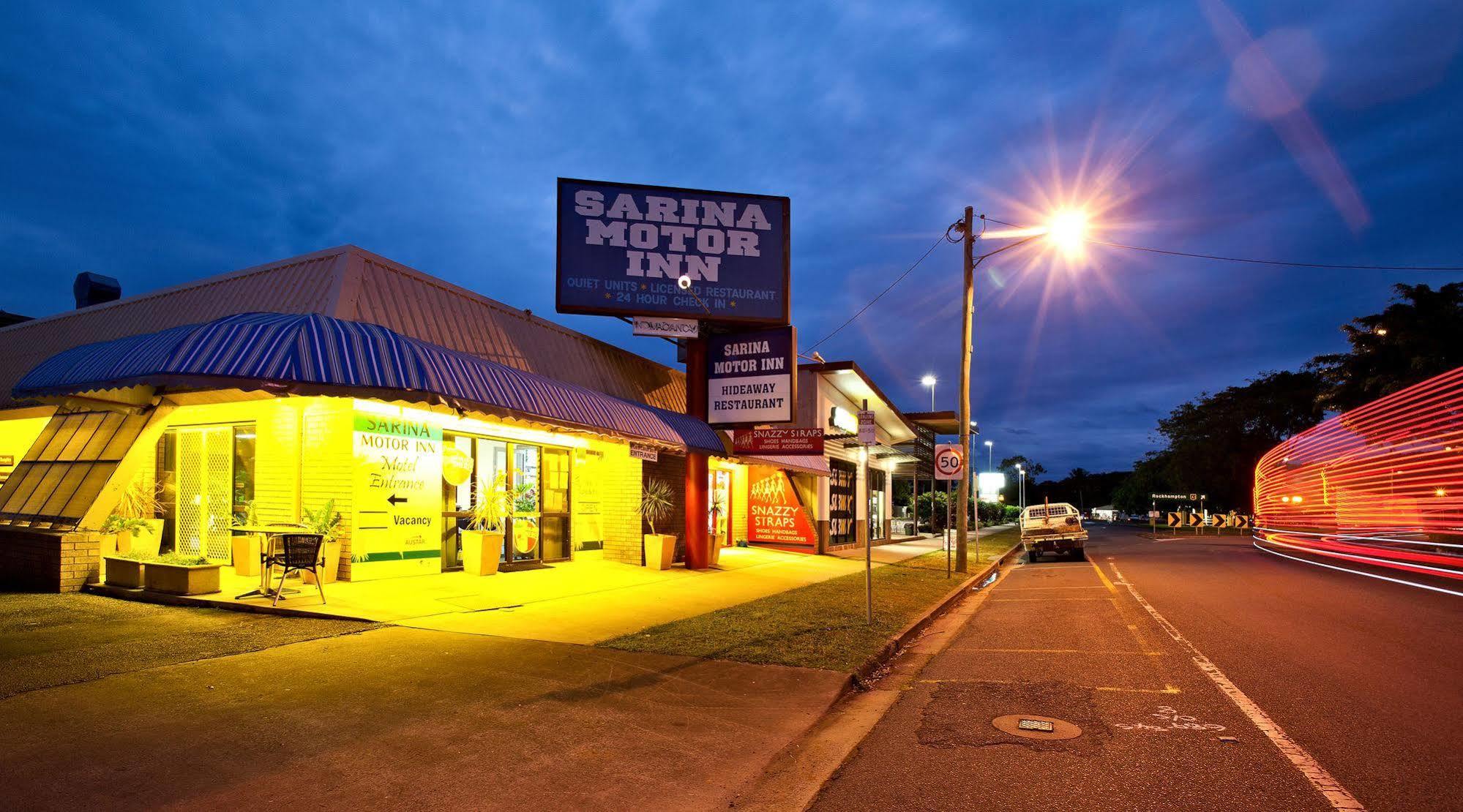 Sarina Motor Inn Bagian luar foto